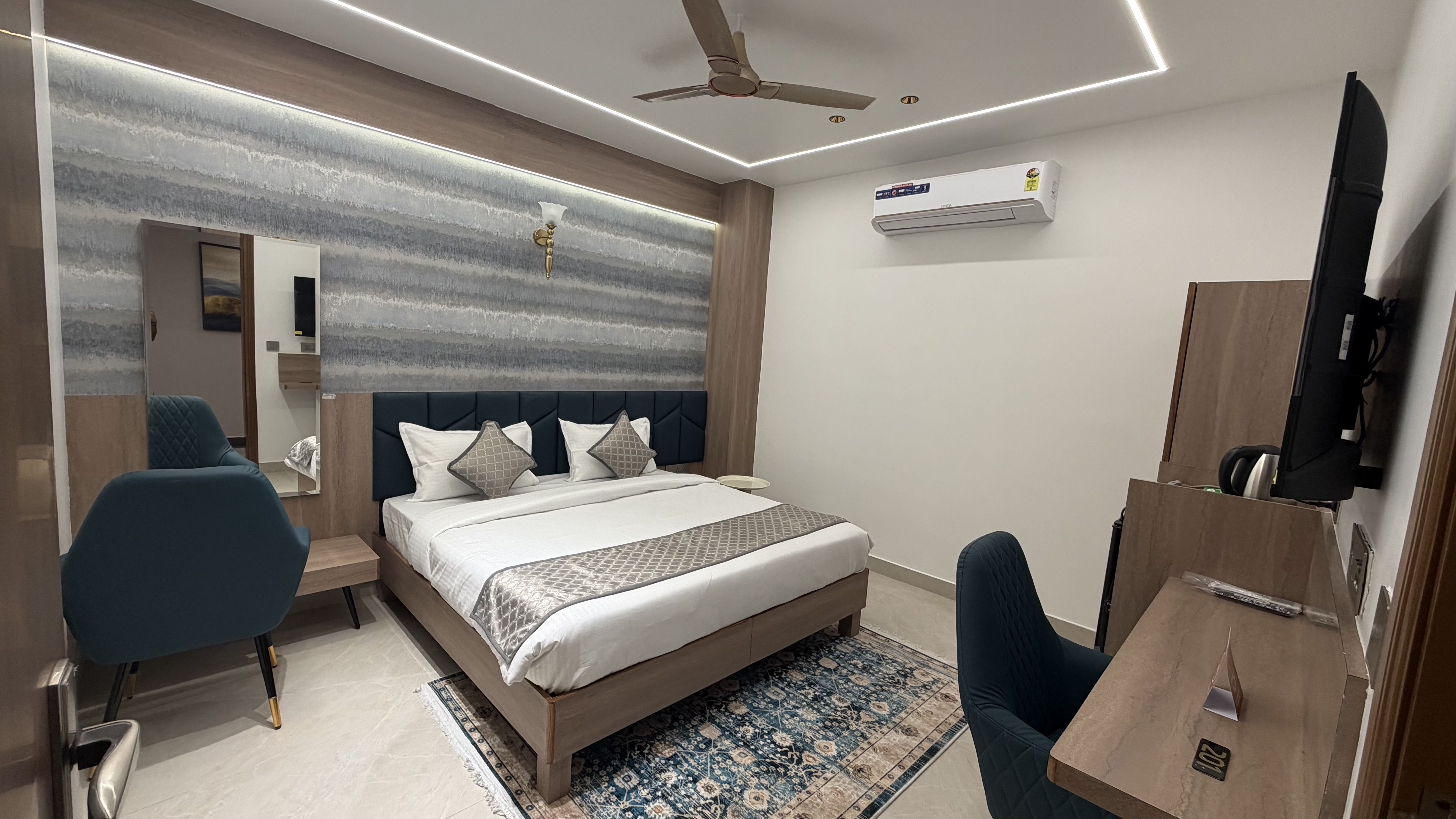 Executive Room 2